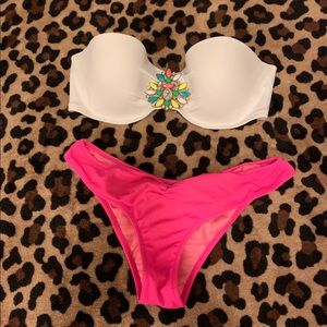 ✨SOLD Victoria’s Secret Bikini Bottoms